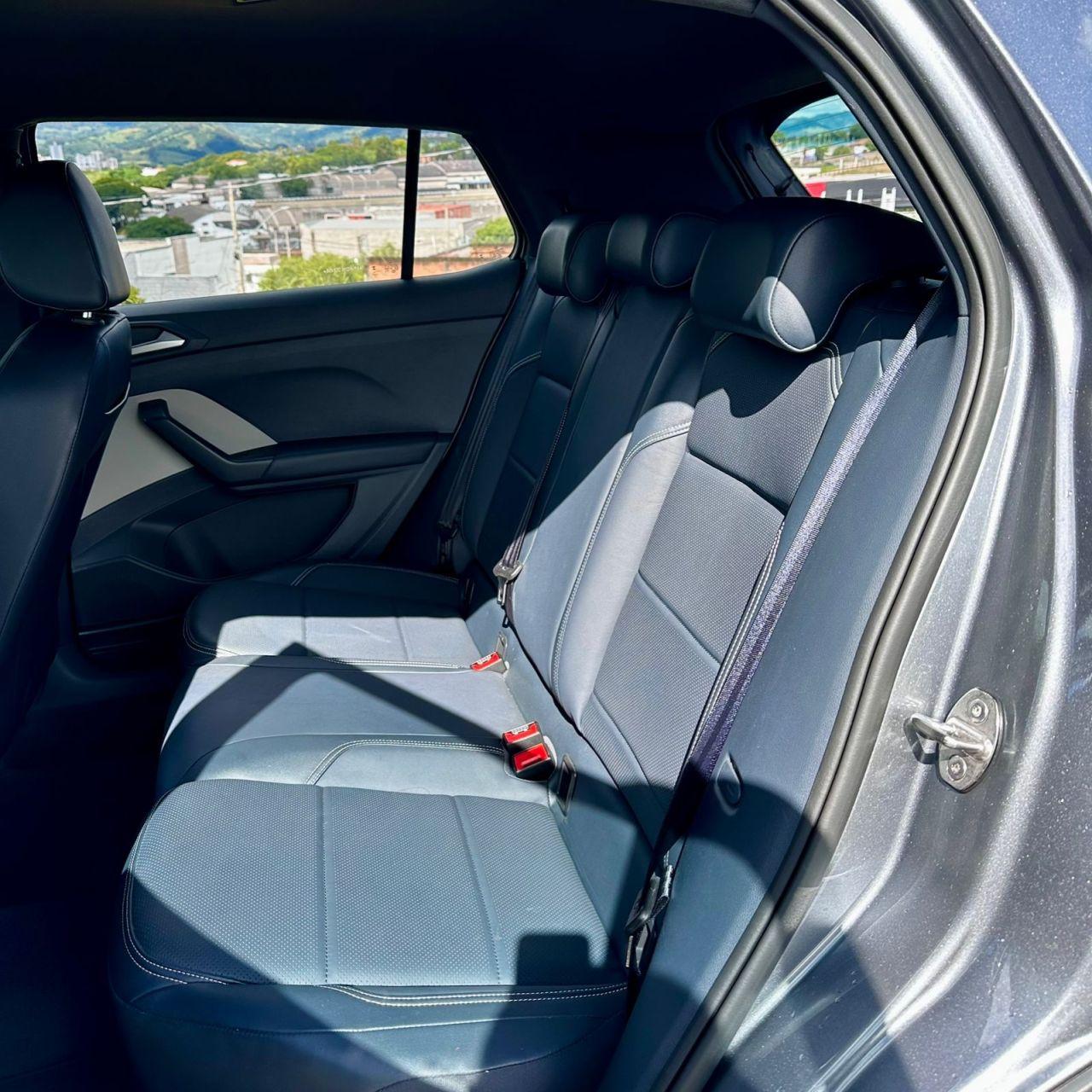 VOLKSWAGEN T-Cross - Foto