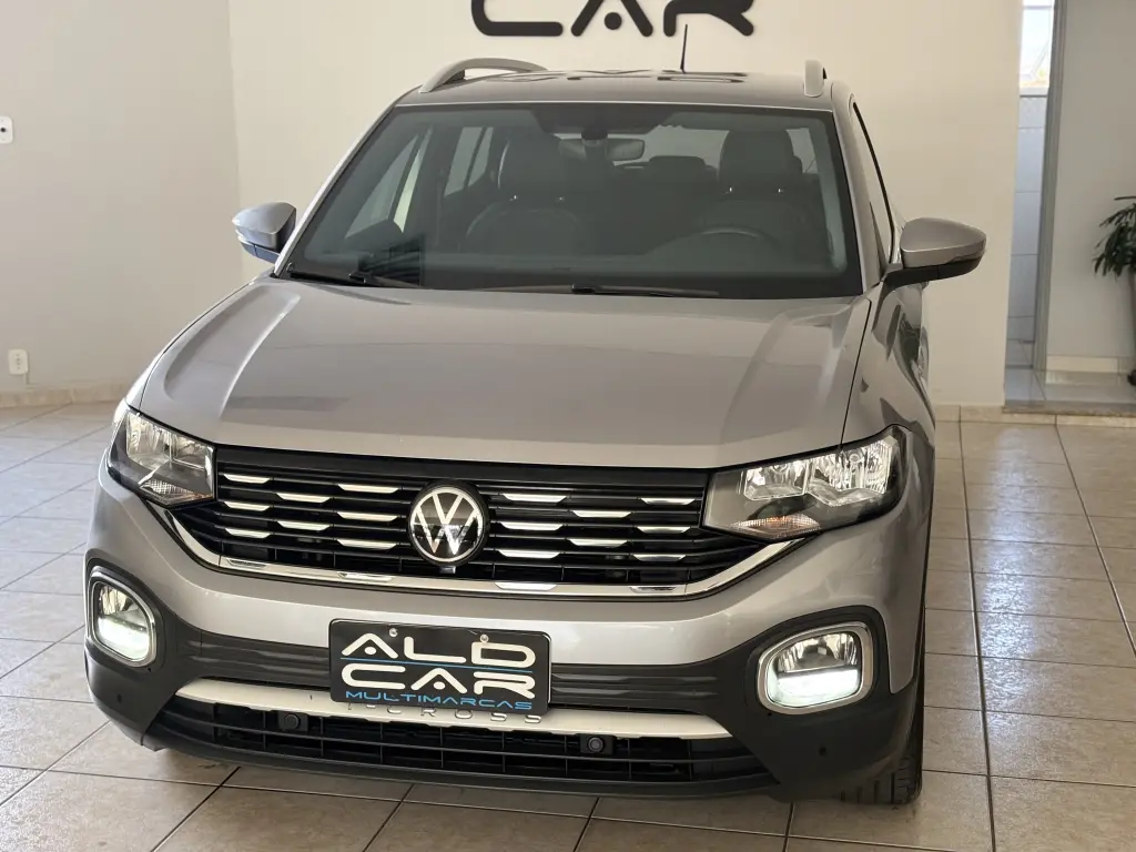 VOLKSWAGEN T-Cross - Foto