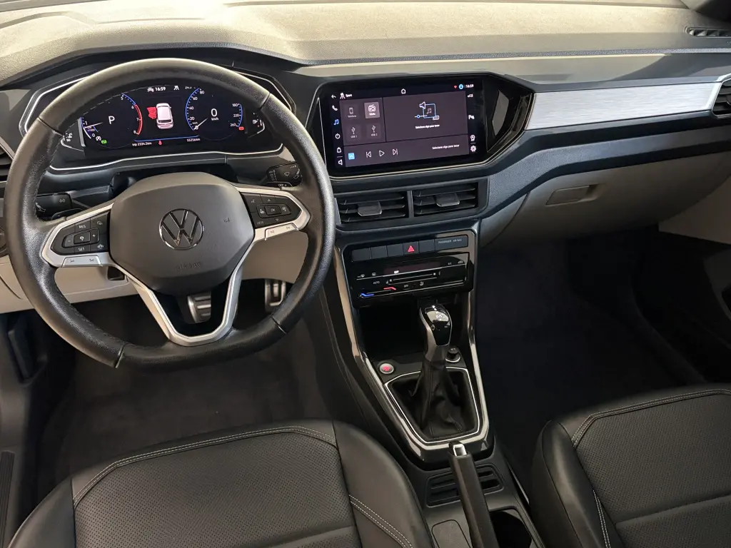 VOLKSWAGEN T-Cross - Foto