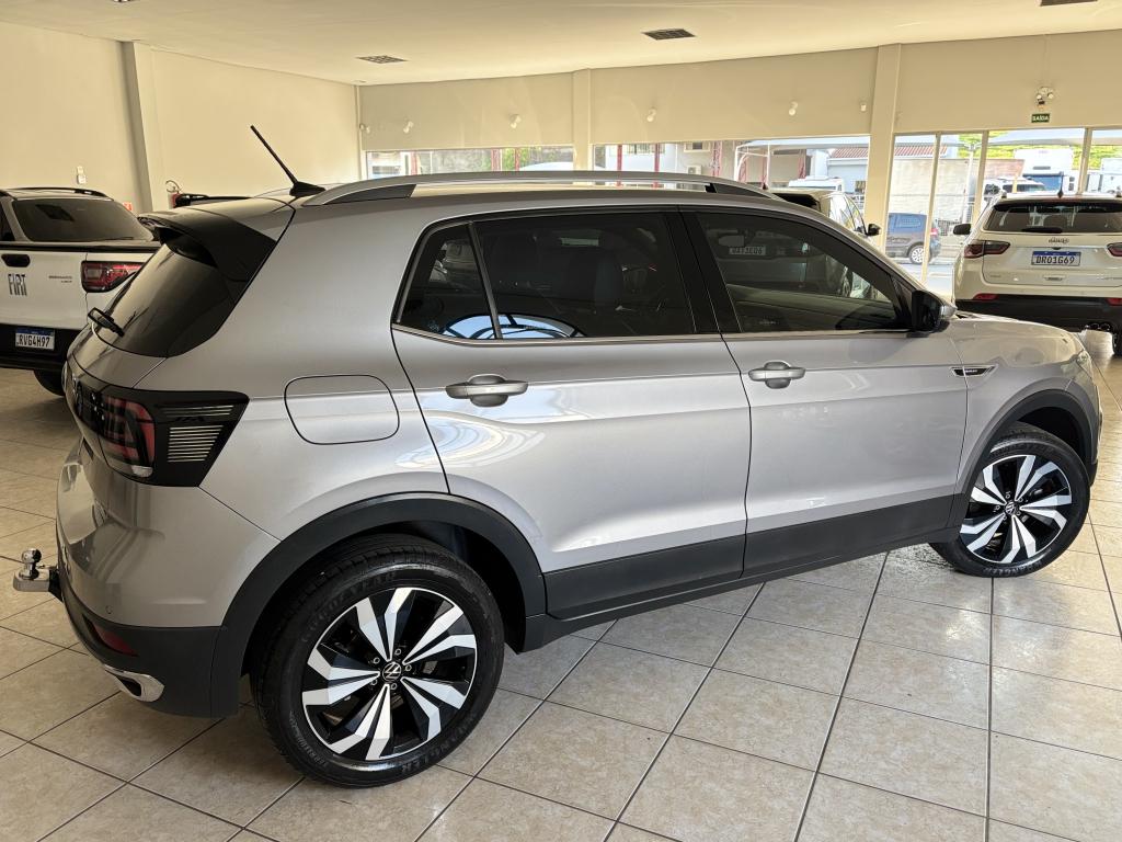 VOLKSWAGEN T-Cross - Foto