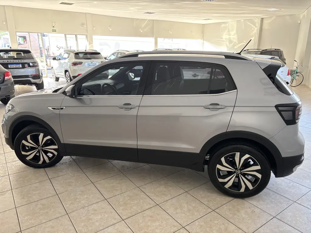 VOLKSWAGEN T-Cross - Foto