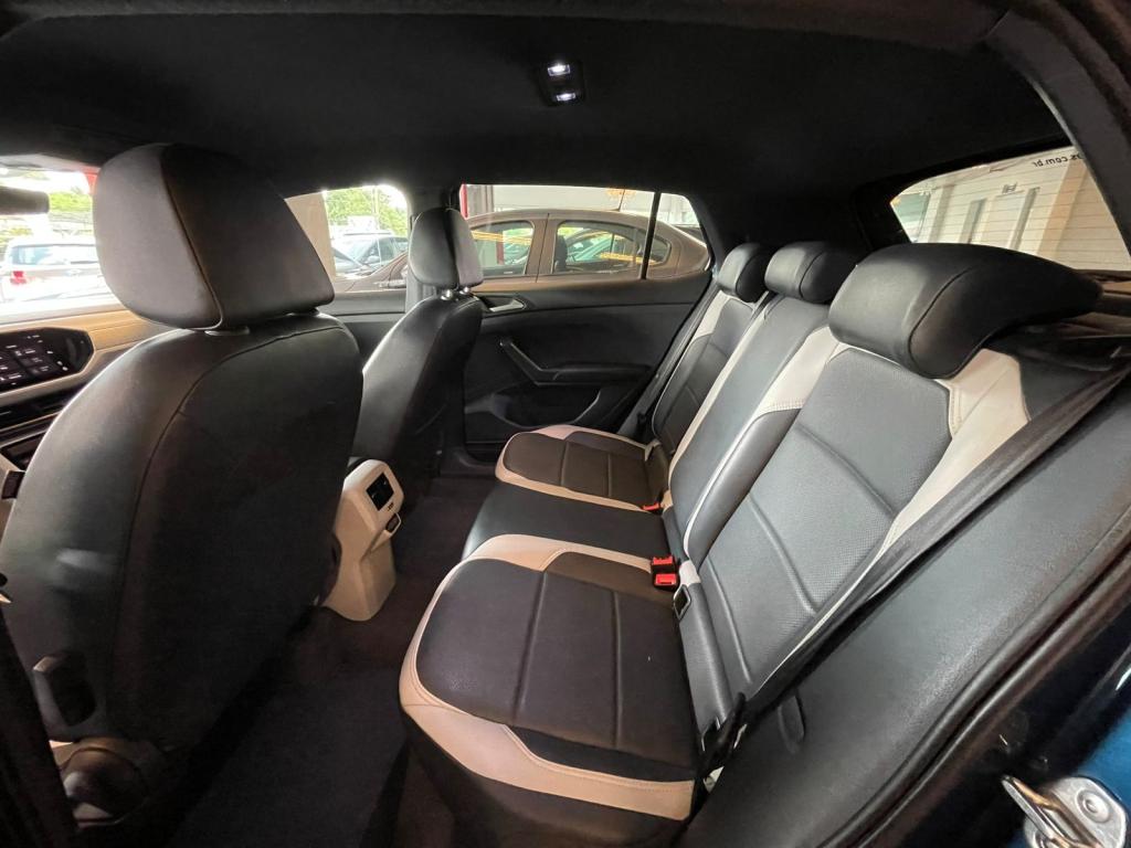 VOLKSWAGEN T-Cross - Foto