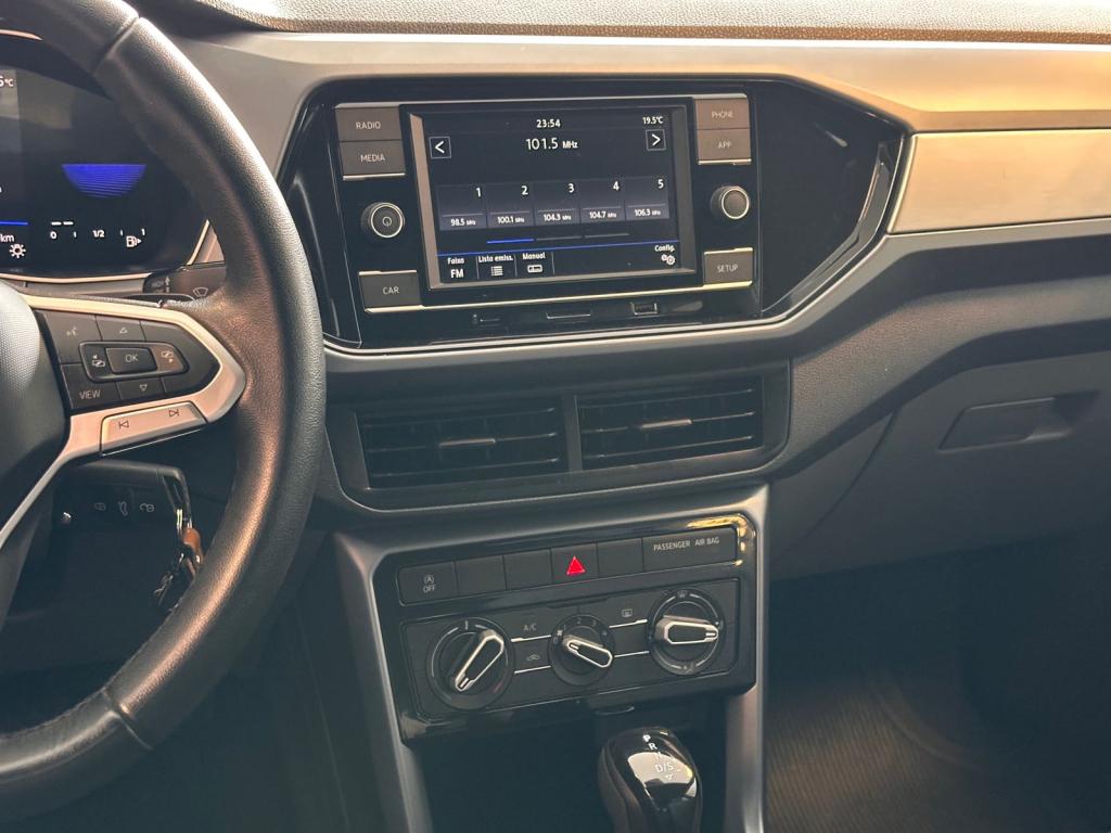 VOLKSWAGEN T-Cross - Foto