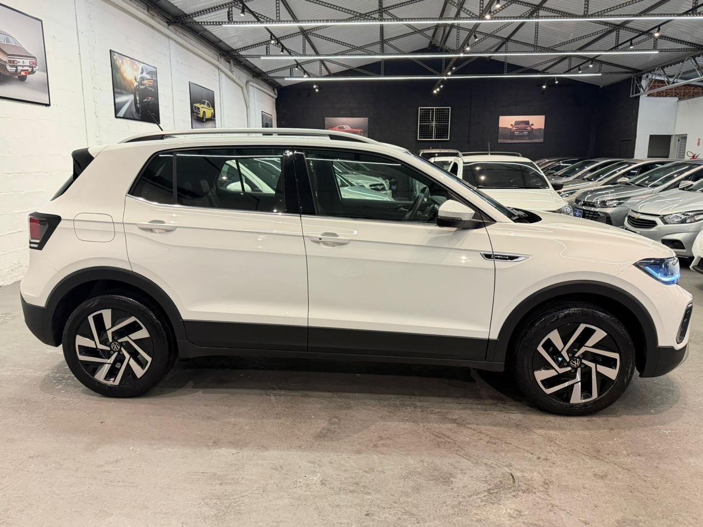 VOLKSWAGEN T-Cross - Foto