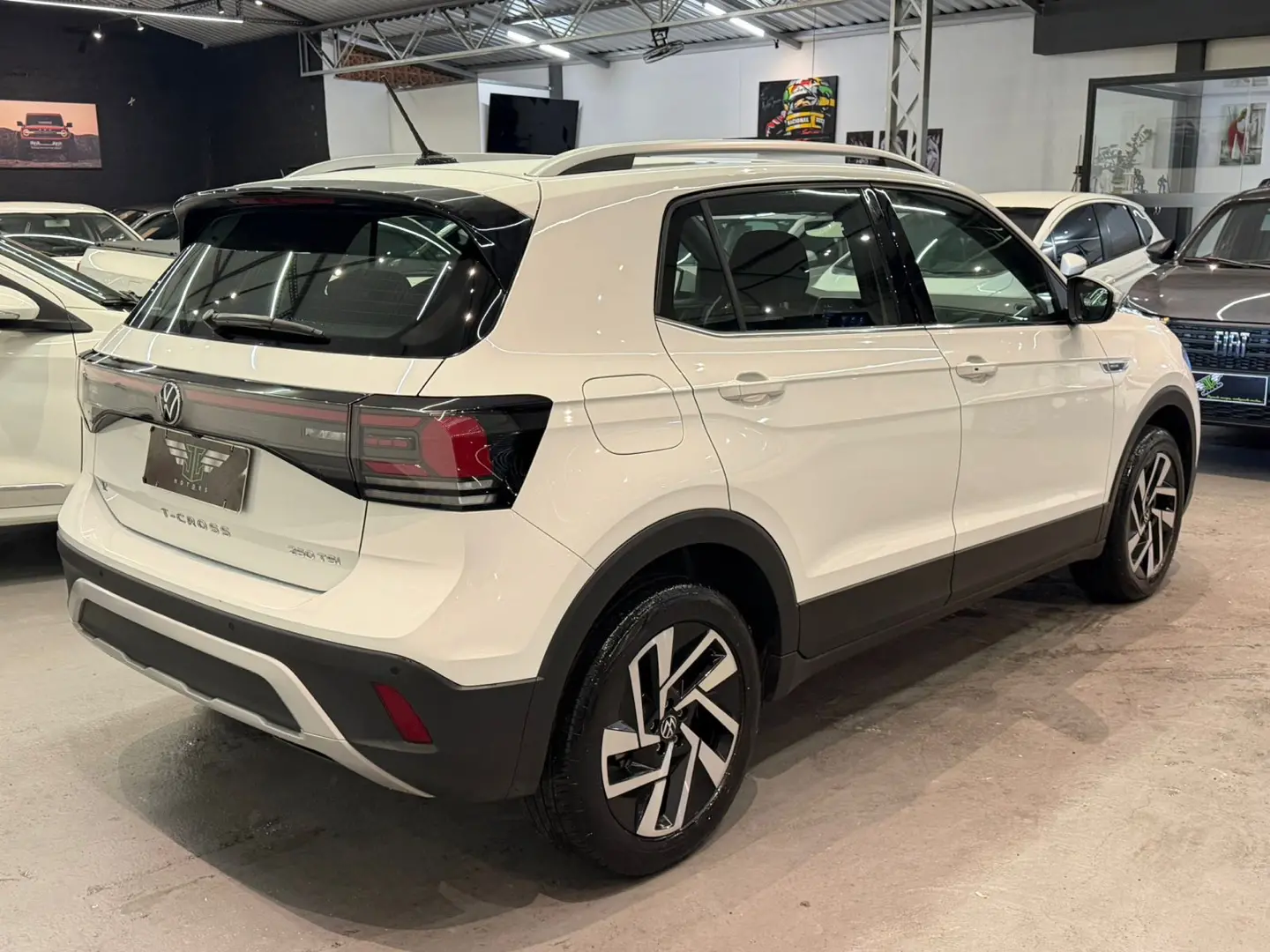 VOLKSWAGEN T-Cross - Foto