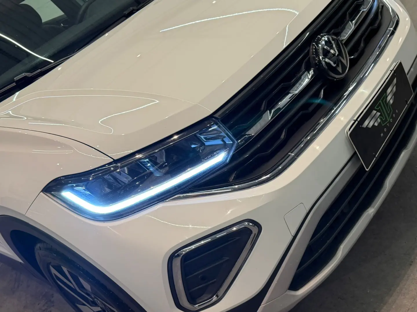 VOLKSWAGEN T-Cross - Foto