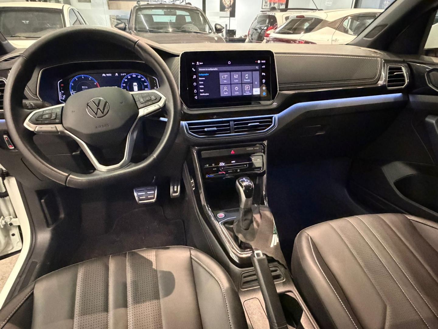 VOLKSWAGEN T-Cross - Foto