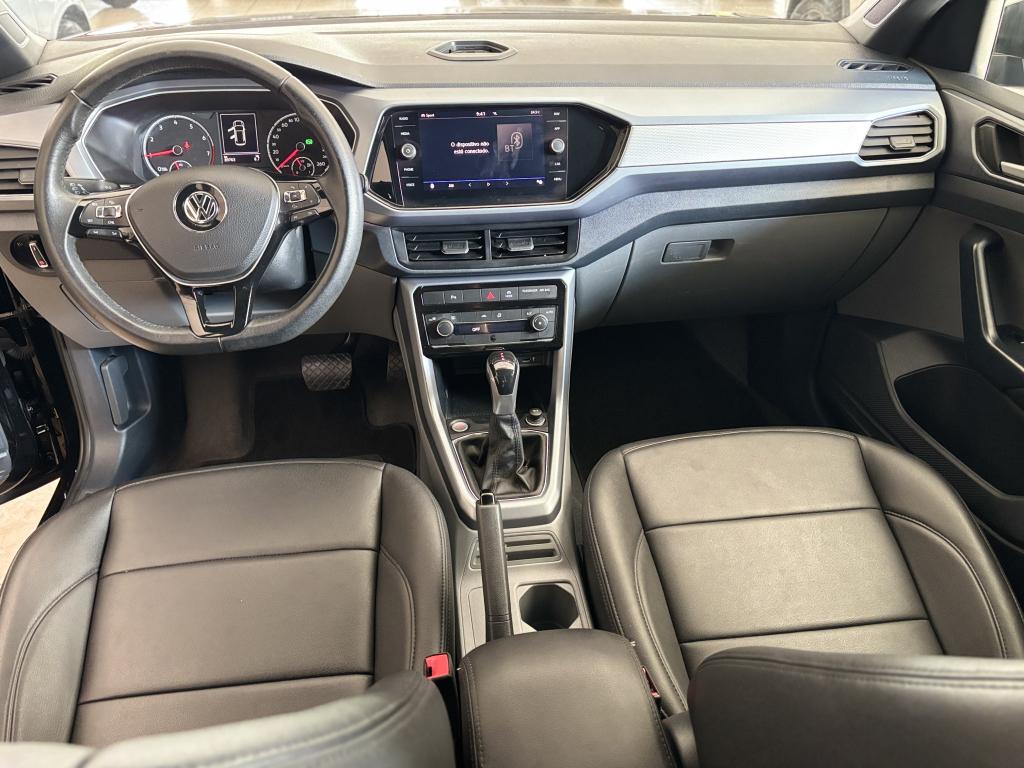 VOLKSWAGEN T-Cross - Foto