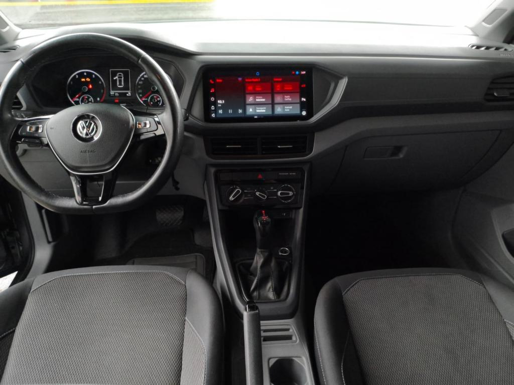 VOLKSWAGEN T-Cross - Foto