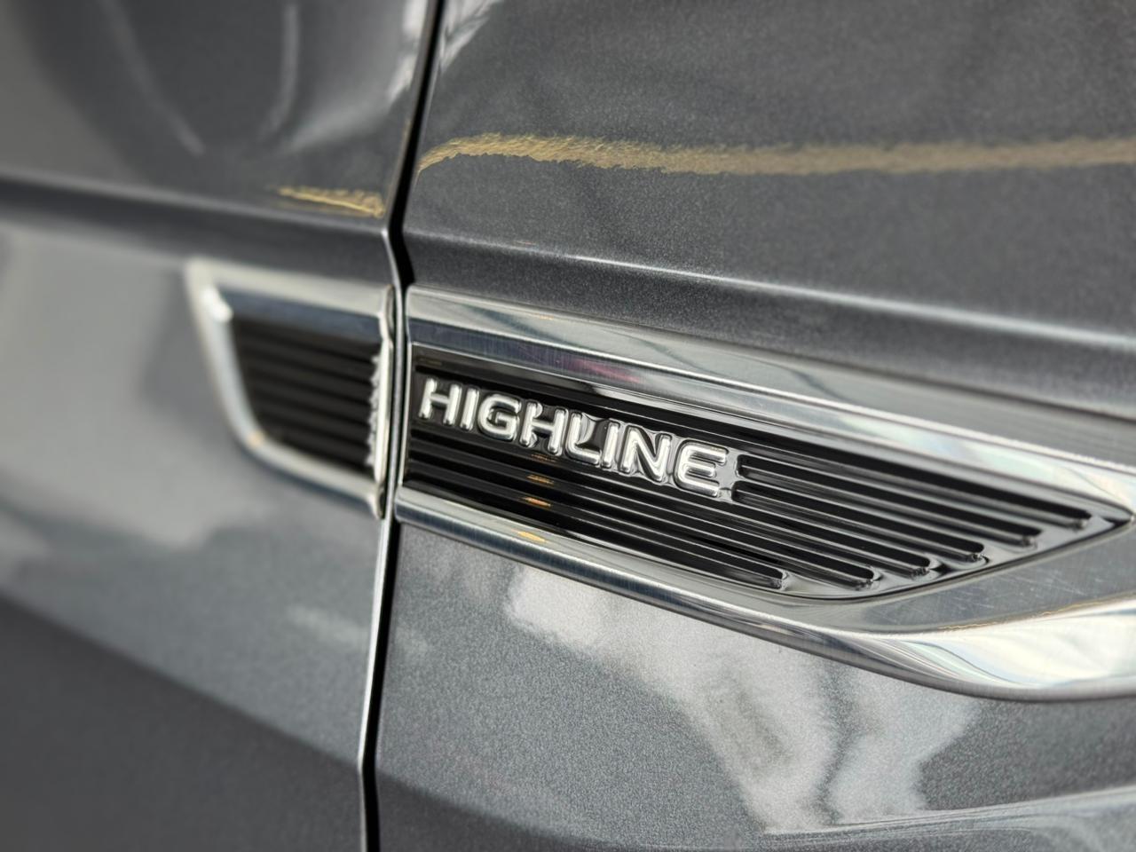 VOLKSWAGEN T-Cross - Foto