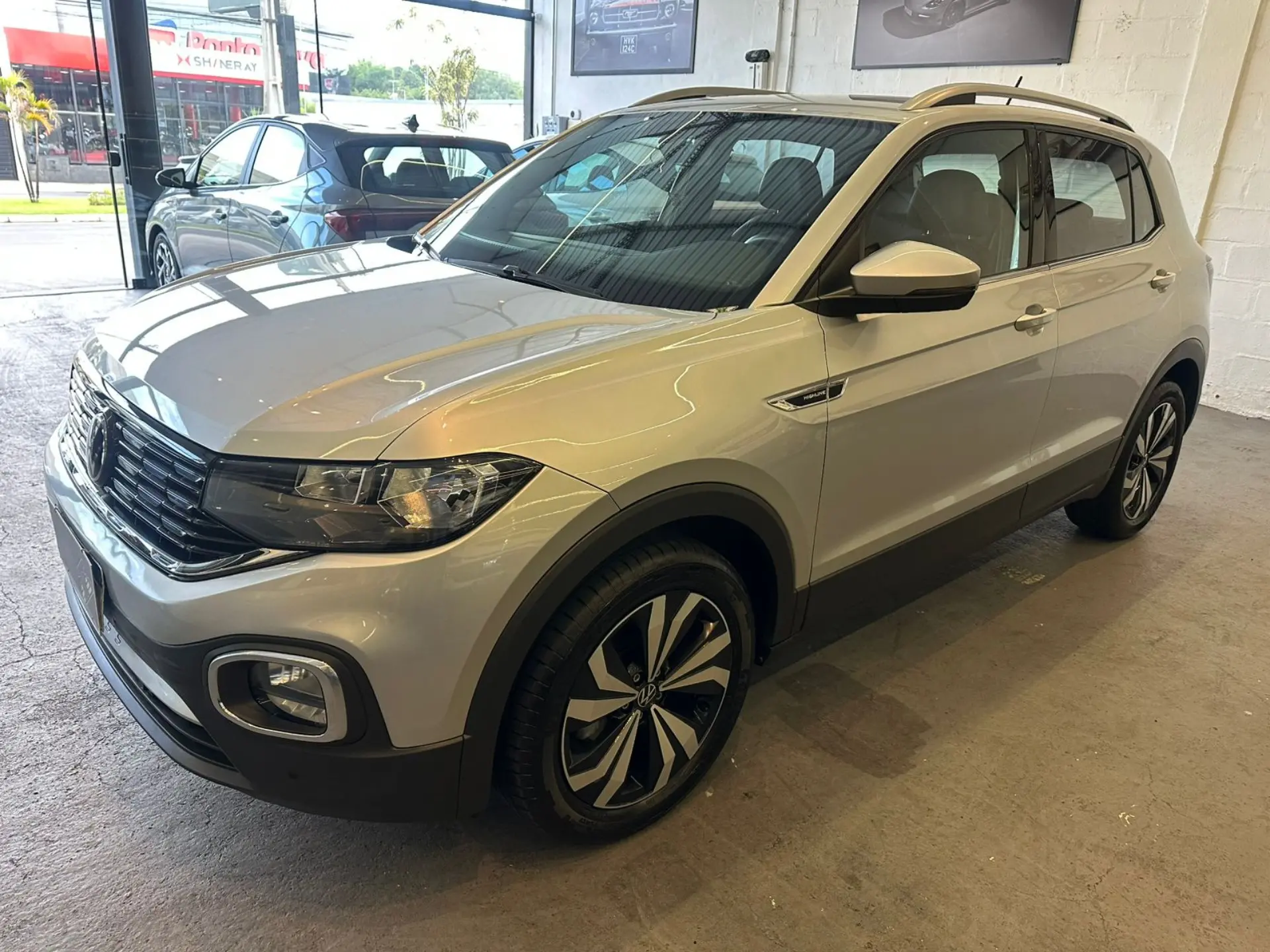 VOLKSWAGEN T-Cross - Foto