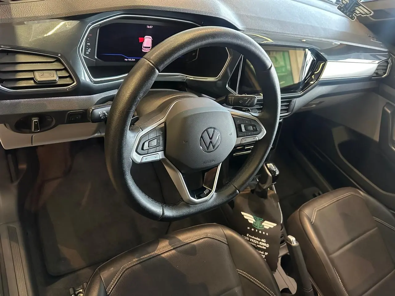 VOLKSWAGEN T-Cross - Foto