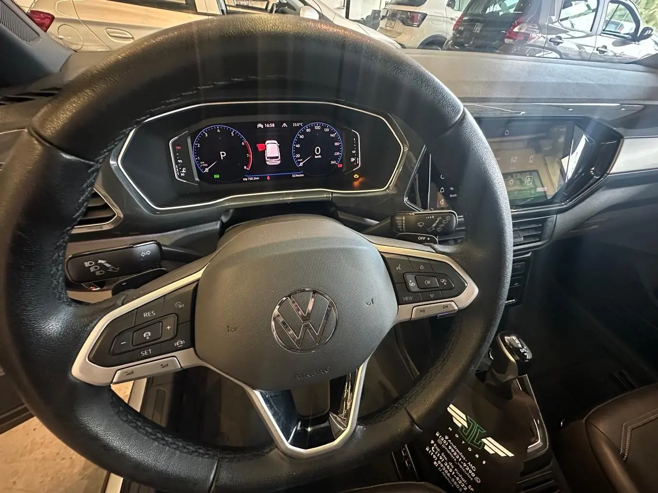 VOLKSWAGEN T-Cross - Foto