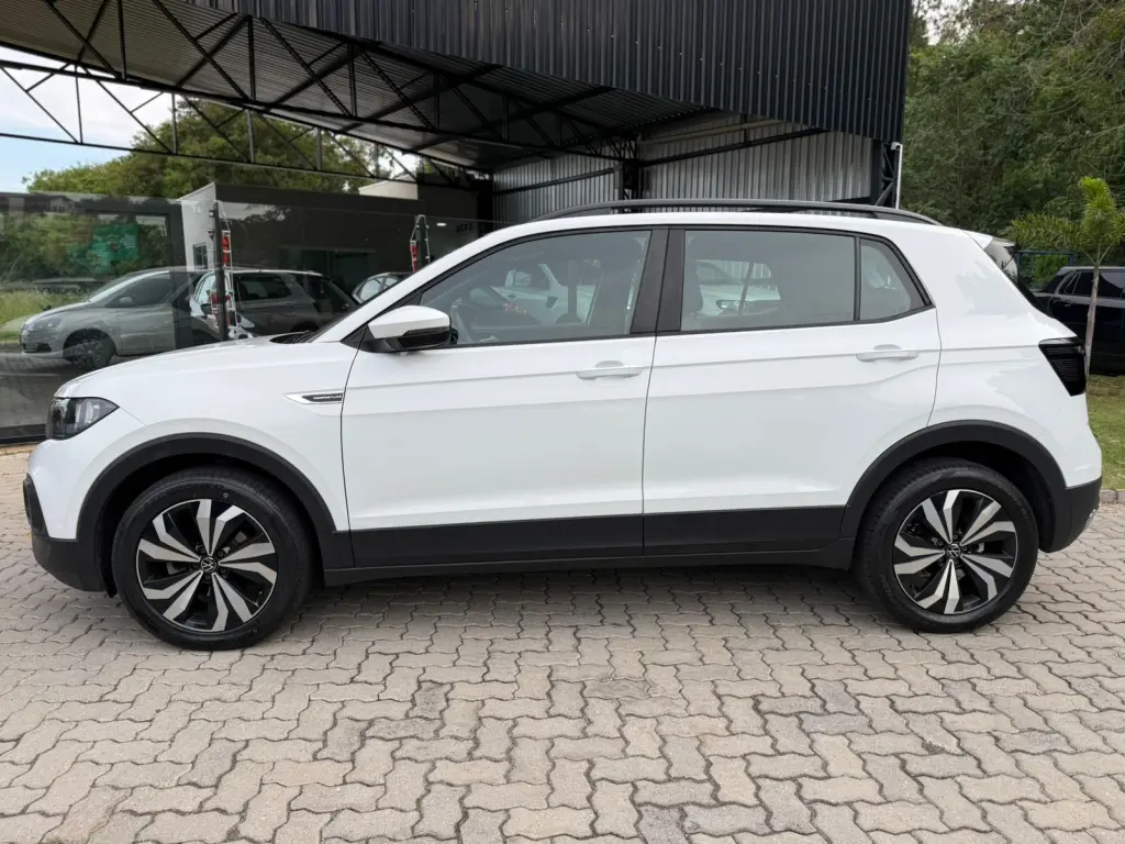 VOLKSWAGEN T-Cross - Foto