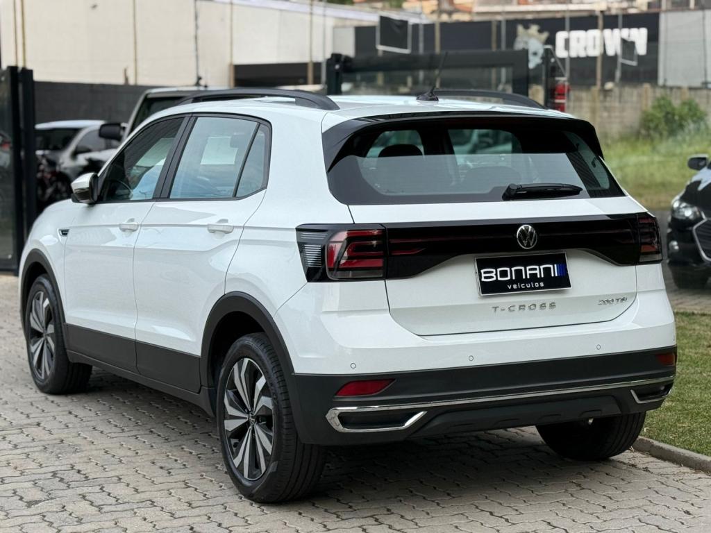 VOLKSWAGEN T-Cross - Foto