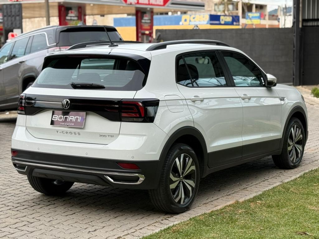 VOLKSWAGEN T-Cross - Foto