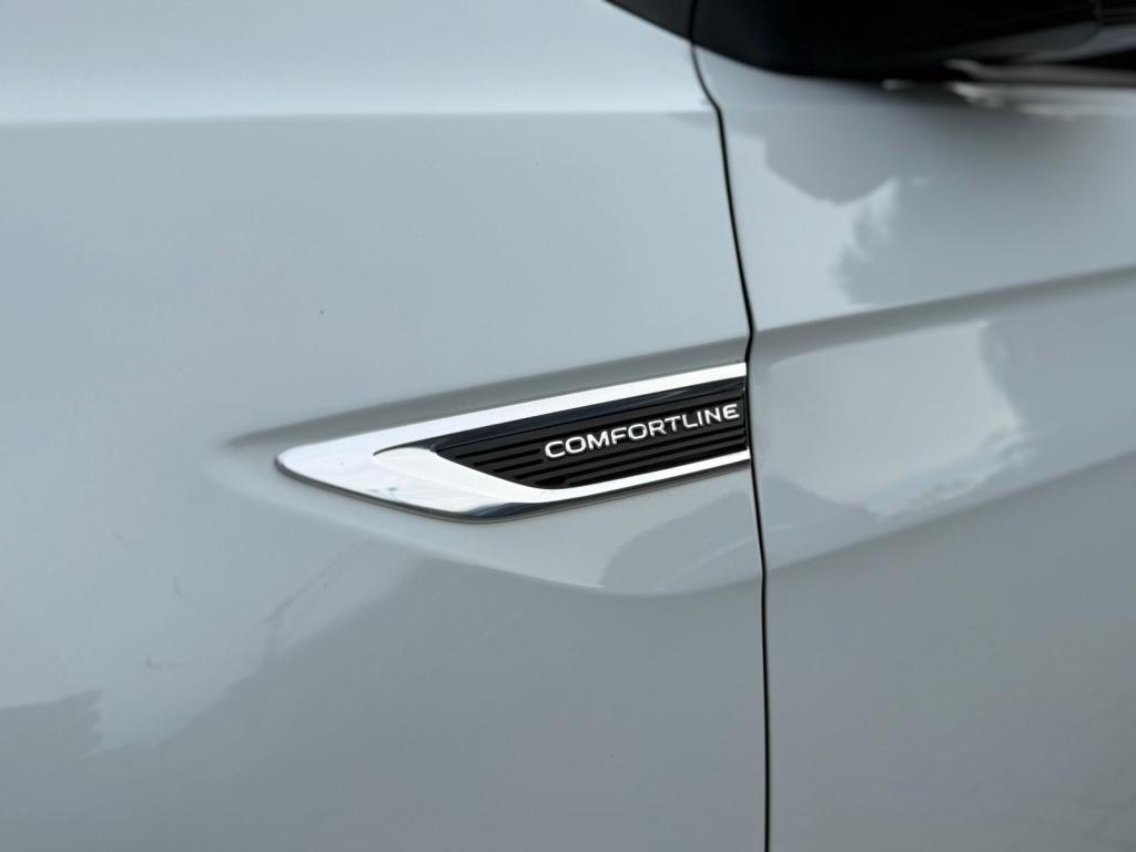 VOLKSWAGEN T-Cross - Foto