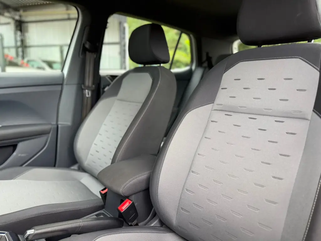 VOLKSWAGEN T-Cross - Foto