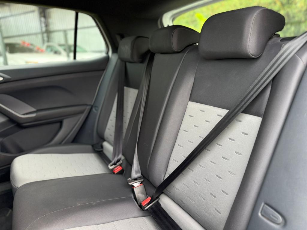 VOLKSWAGEN T-Cross - Foto