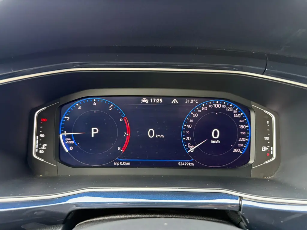 VOLKSWAGEN T-Cross - Foto