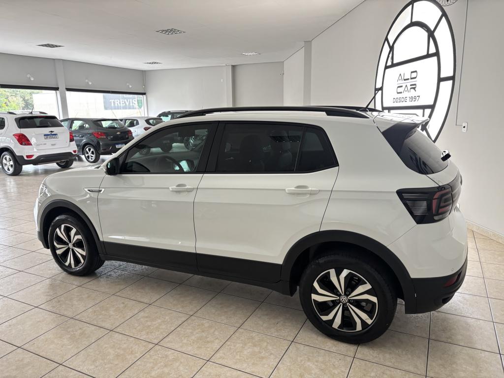VOLKSWAGEN T-Cross - Foto