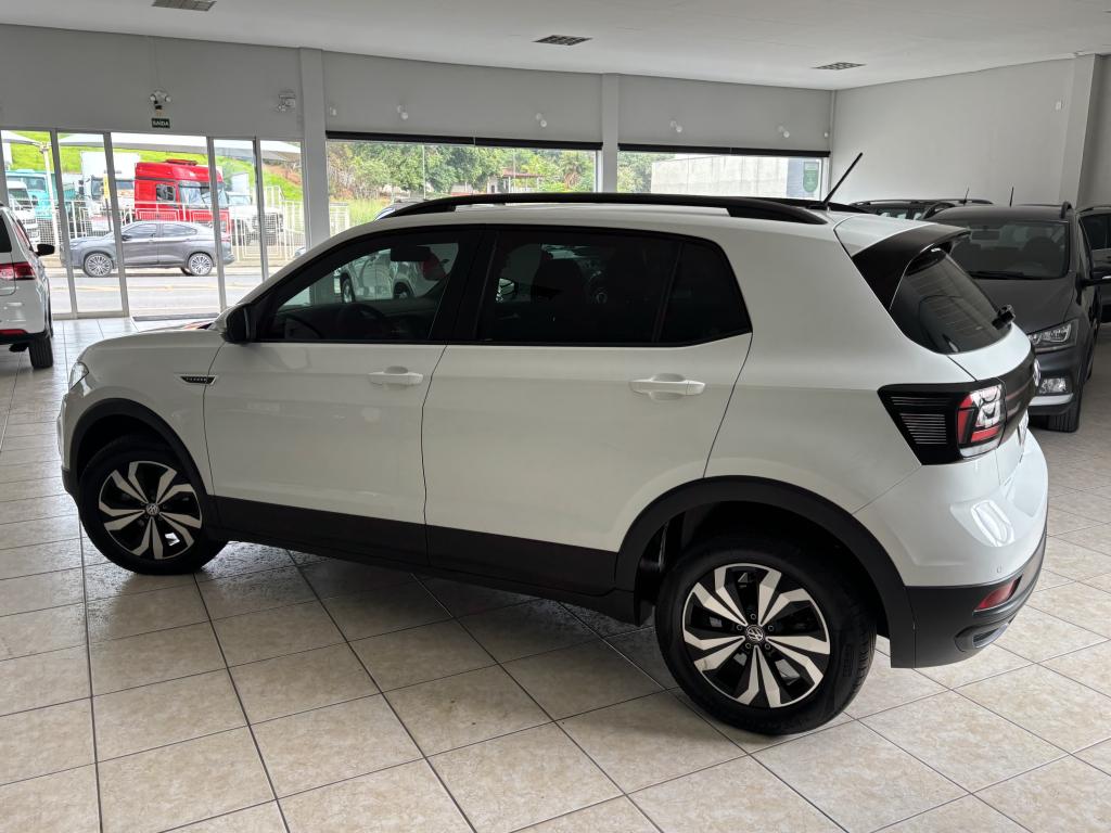 VOLKSWAGEN T-Cross - Foto