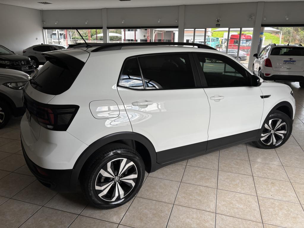 VOLKSWAGEN T-Cross - Foto