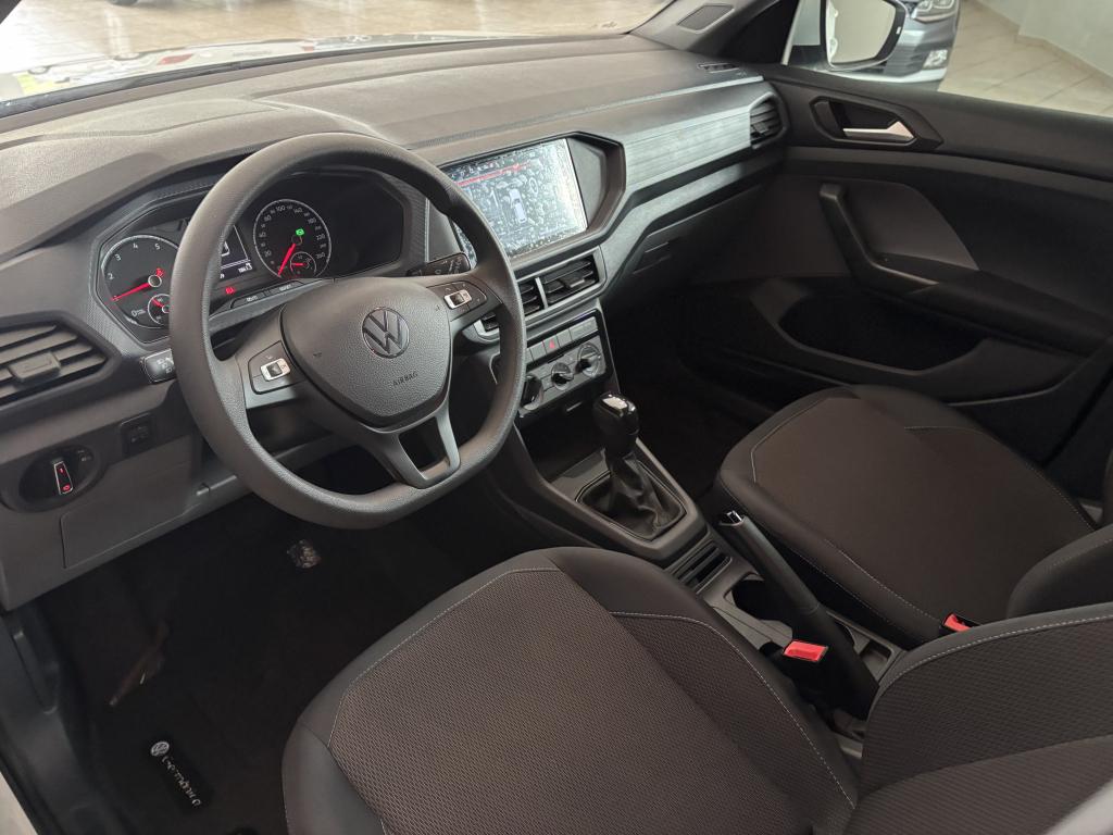 VOLKSWAGEN T-Cross - Foto