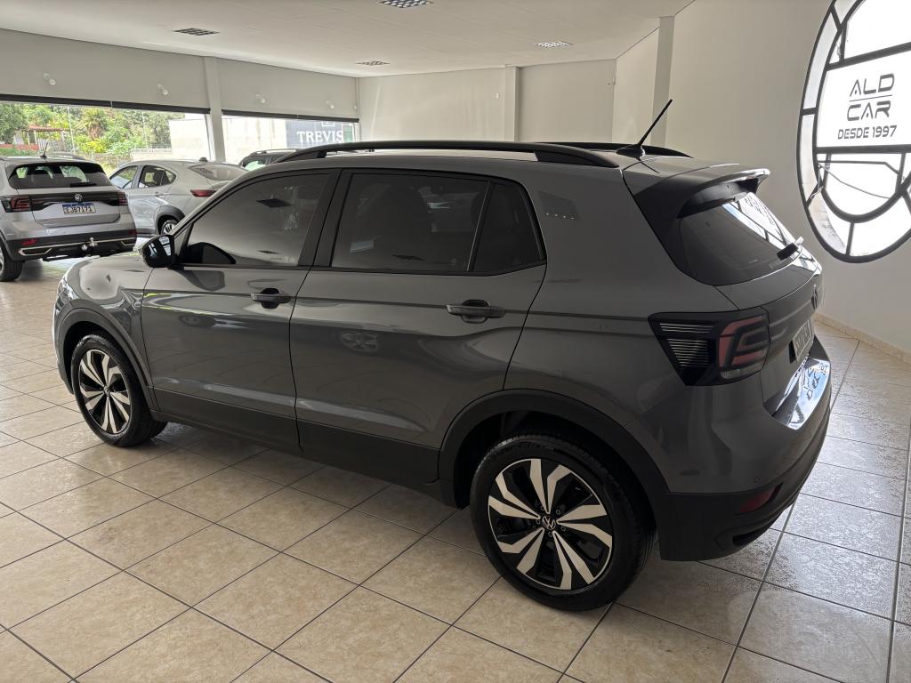 VOLKSWAGEN T-Cross - Foto