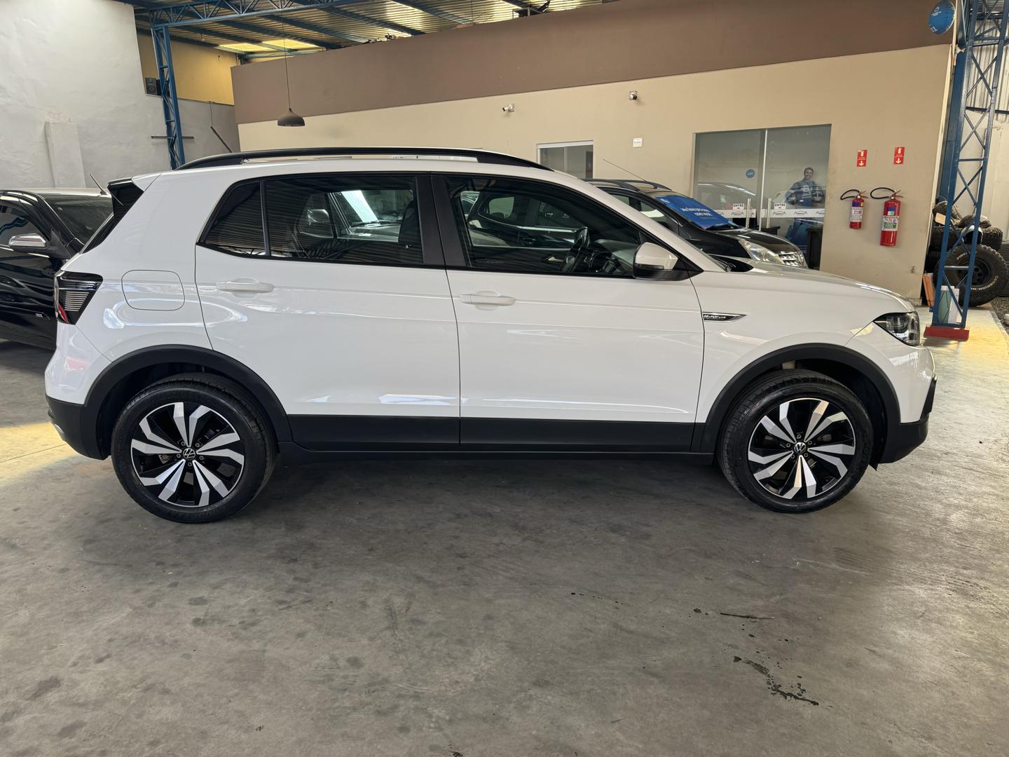 VOLKSWAGEN T-Cross - Foto