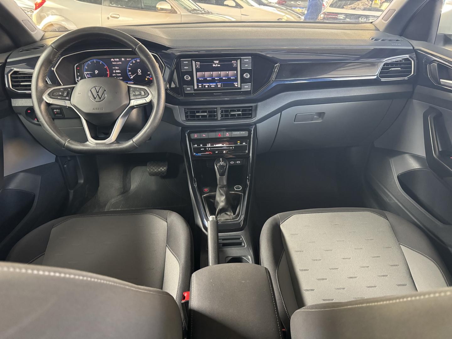 VOLKSWAGEN T-Cross - Foto