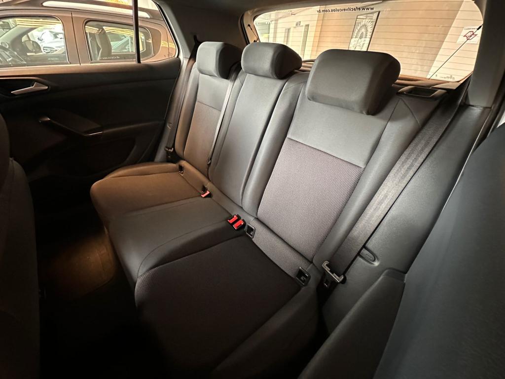 VOLKSWAGEN T-Cross - Foto