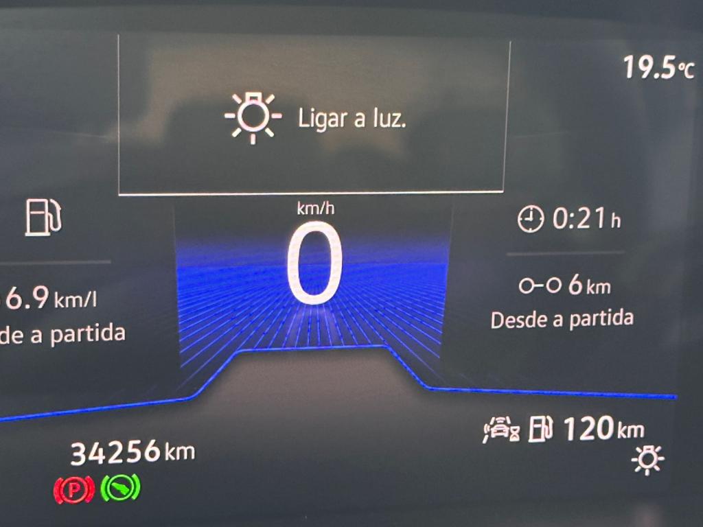 VOLKSWAGEN T-Cross - Foto