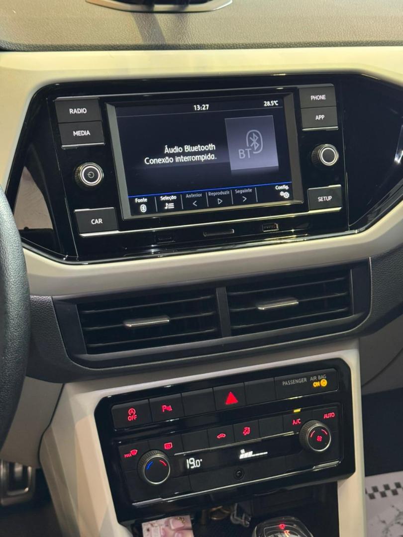 VOLKSWAGEN T-Cross - Foto