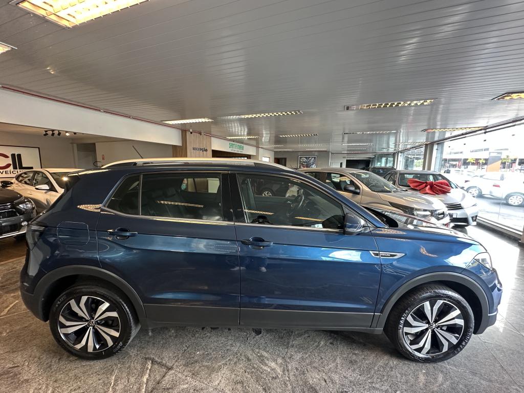 VOLKSWAGEN T-Cross - Foto