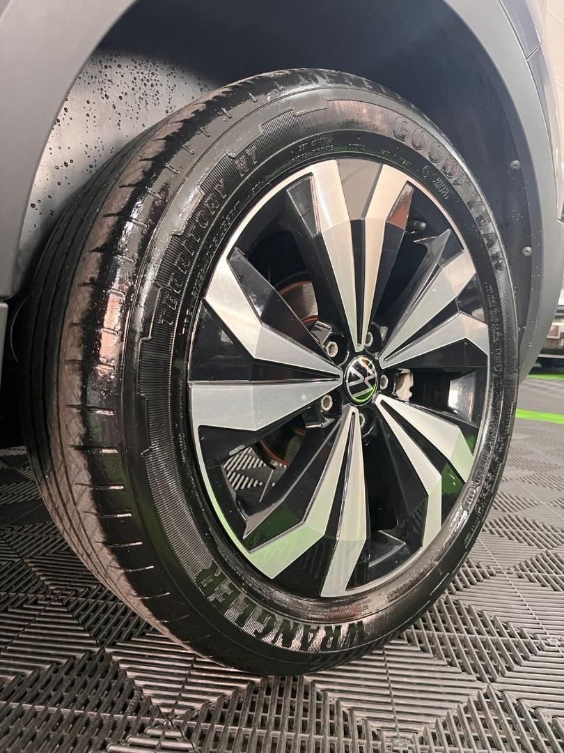 VOLKSWAGEN T-Cross - Foto