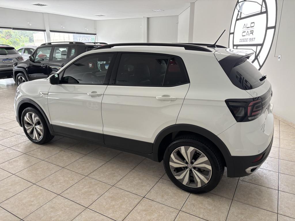 VOLKSWAGEN T-Cross - Foto