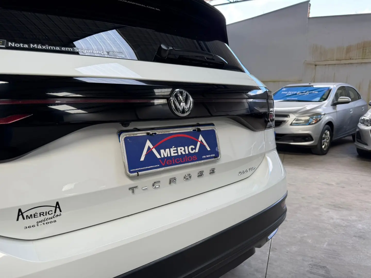 VOLKSWAGEN T-Cross - Foto