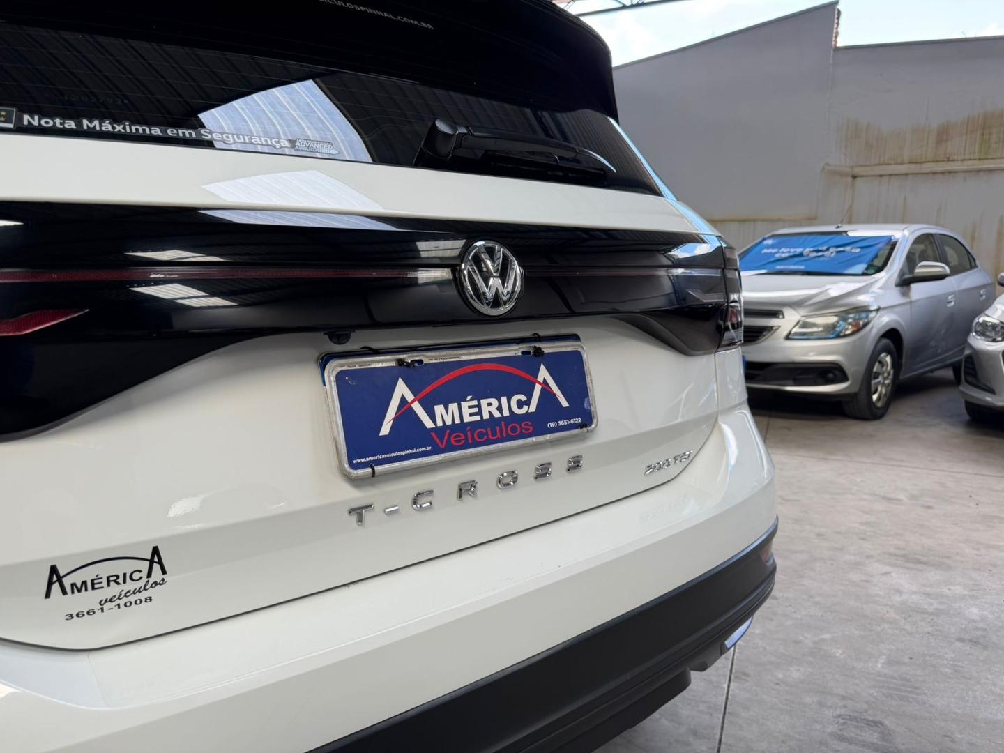 VOLKSWAGEN T-Cross - Foto