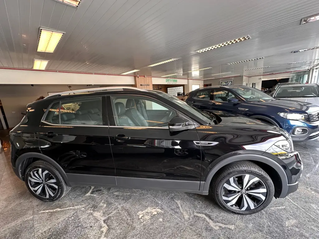 VOLKSWAGEN T-Cross - Foto