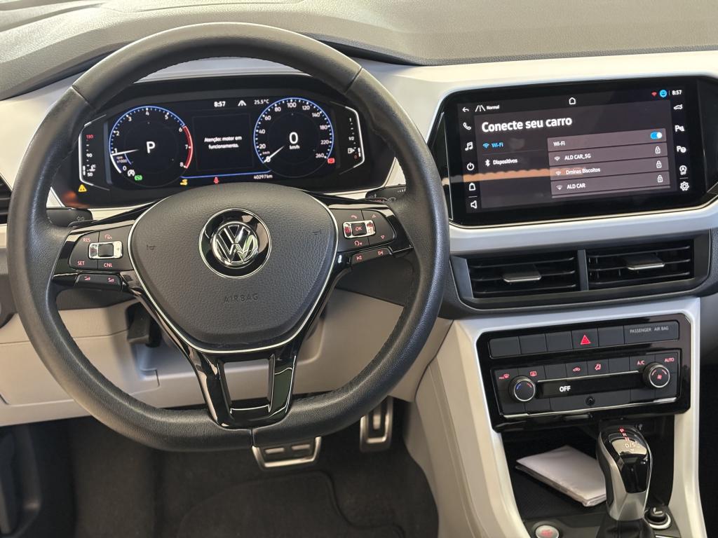 VOLKSWAGEN T-Cross - Foto
