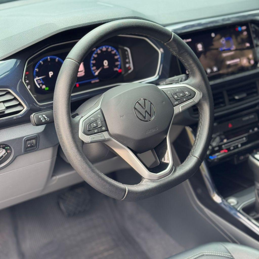 VOLKSWAGEN T-Cross - Foto