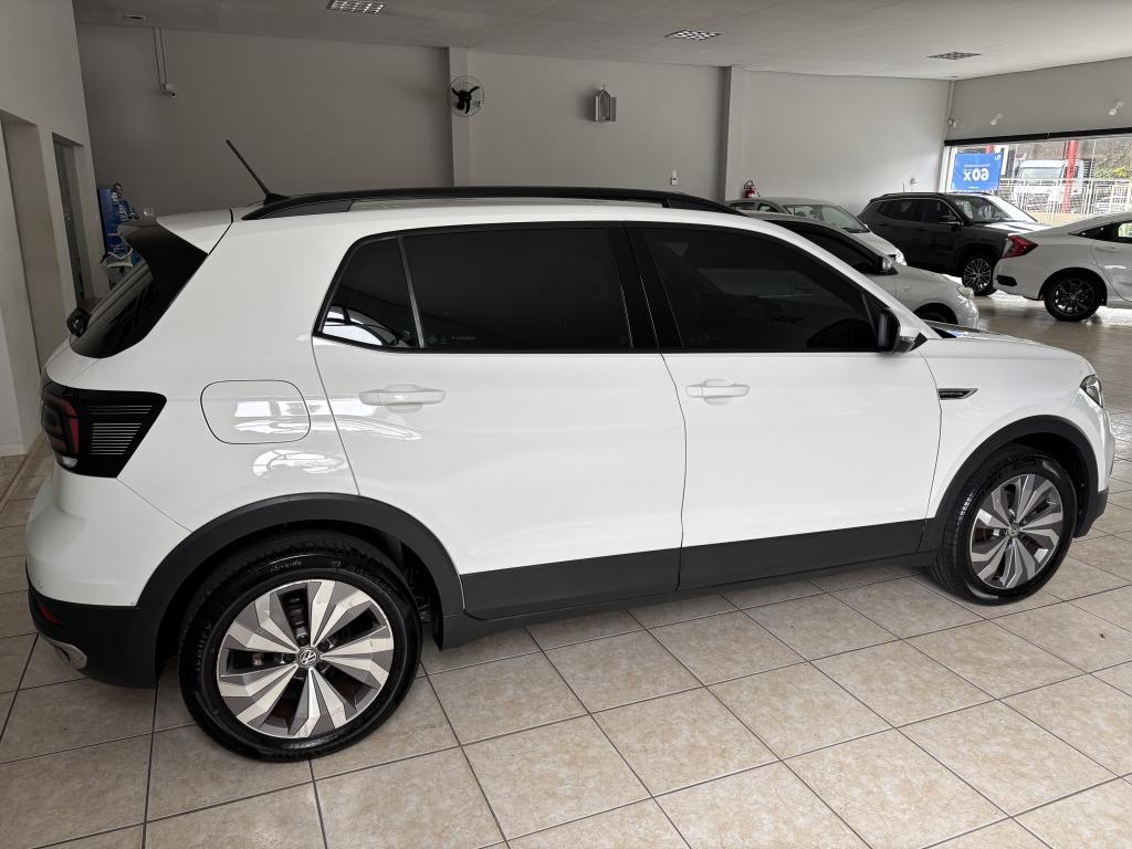 VOLKSWAGEN T-Cross - Foto