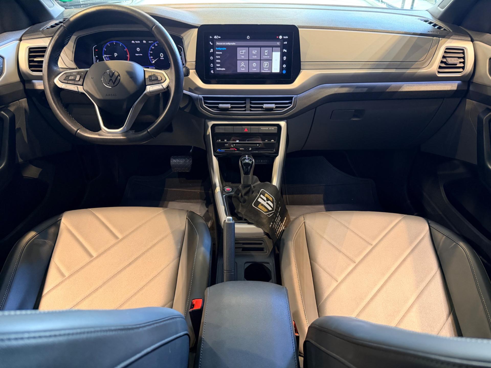 VOLKSWAGEN T-Cross - Foto