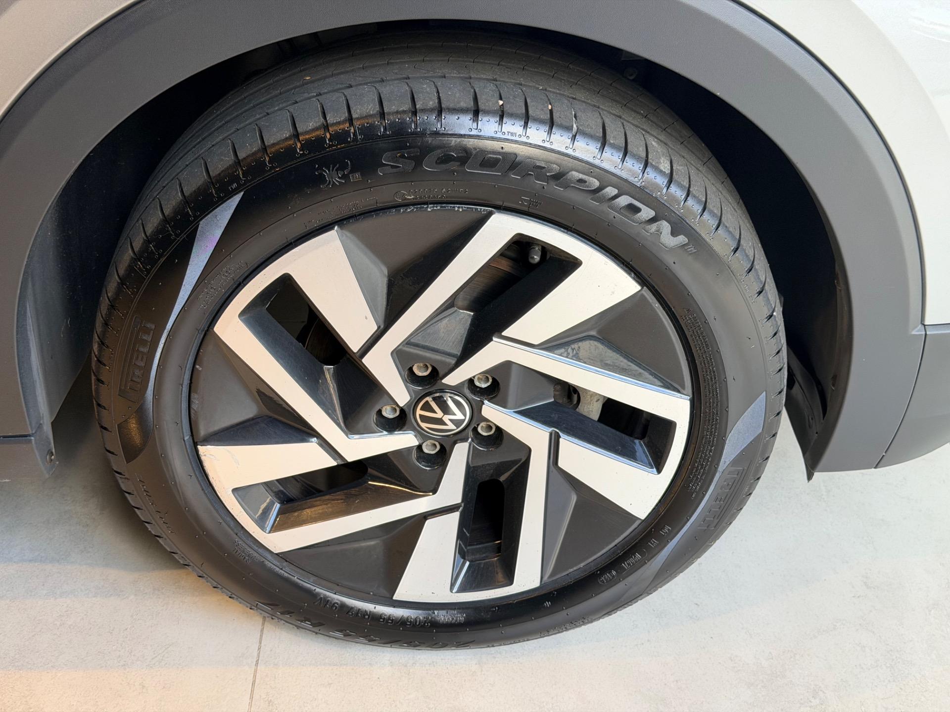 VOLKSWAGEN T-Cross - Foto