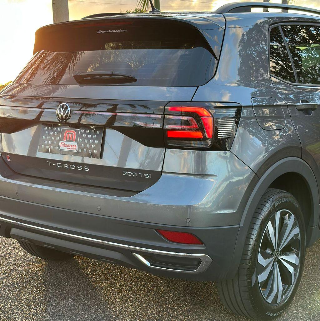 VOLKSWAGEN T-Cross - Foto
