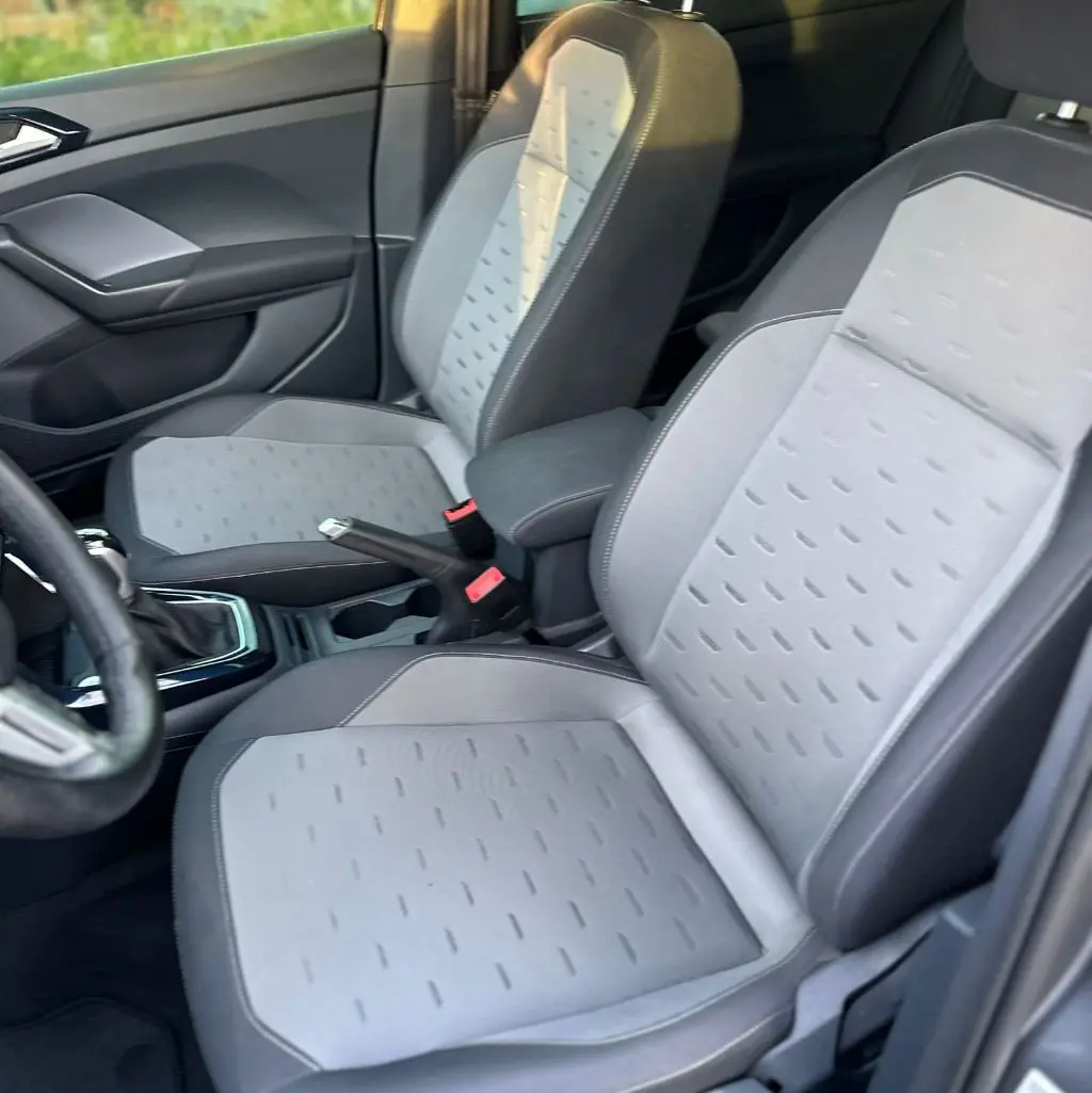 VOLKSWAGEN T-Cross - Foto