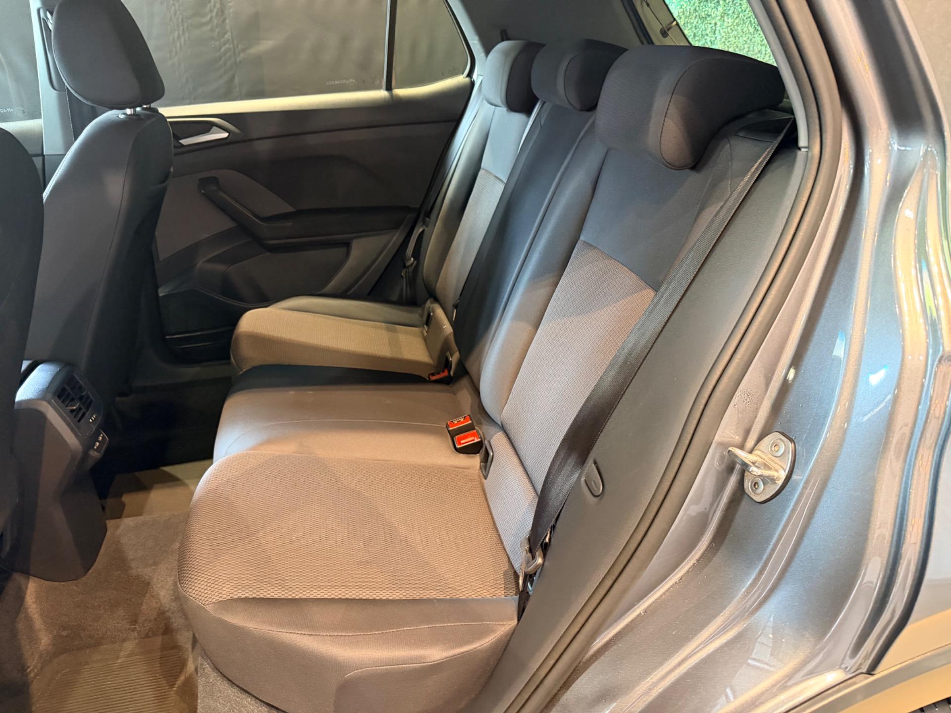 VOLKSWAGEN T-Cross - Foto