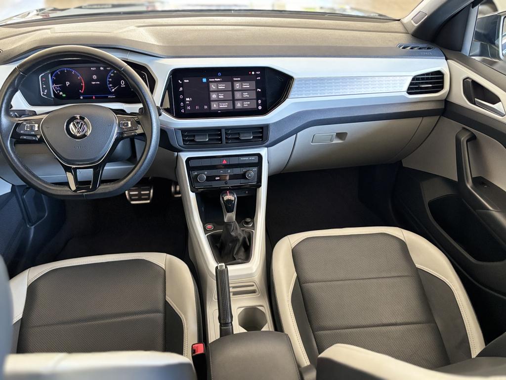 VOLKSWAGEN T-Cross - Foto