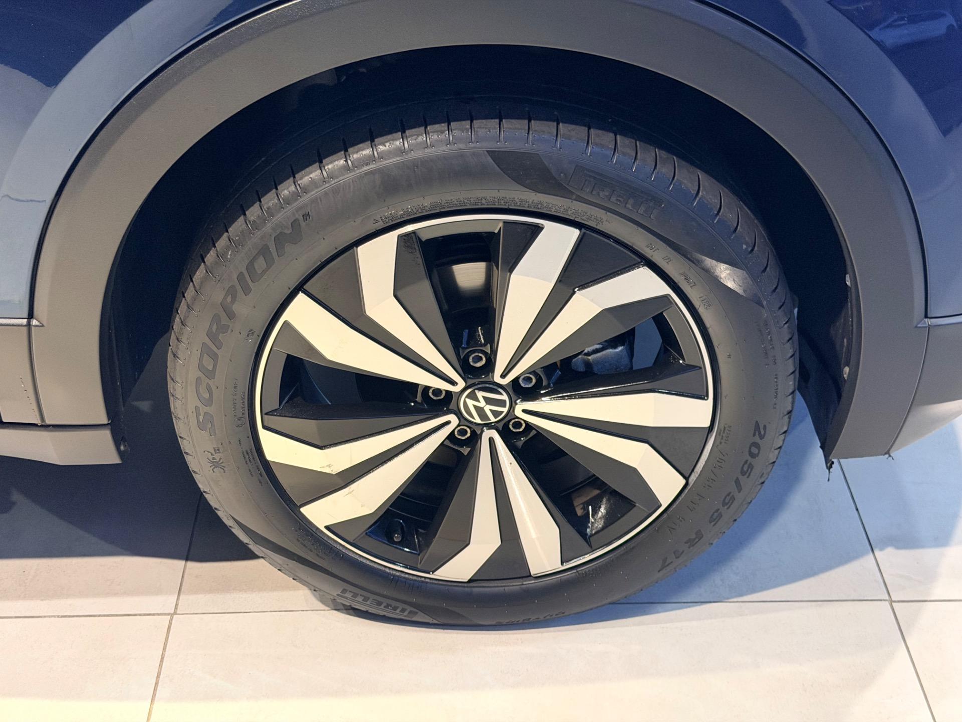 VOLKSWAGEN T-Cross - Foto